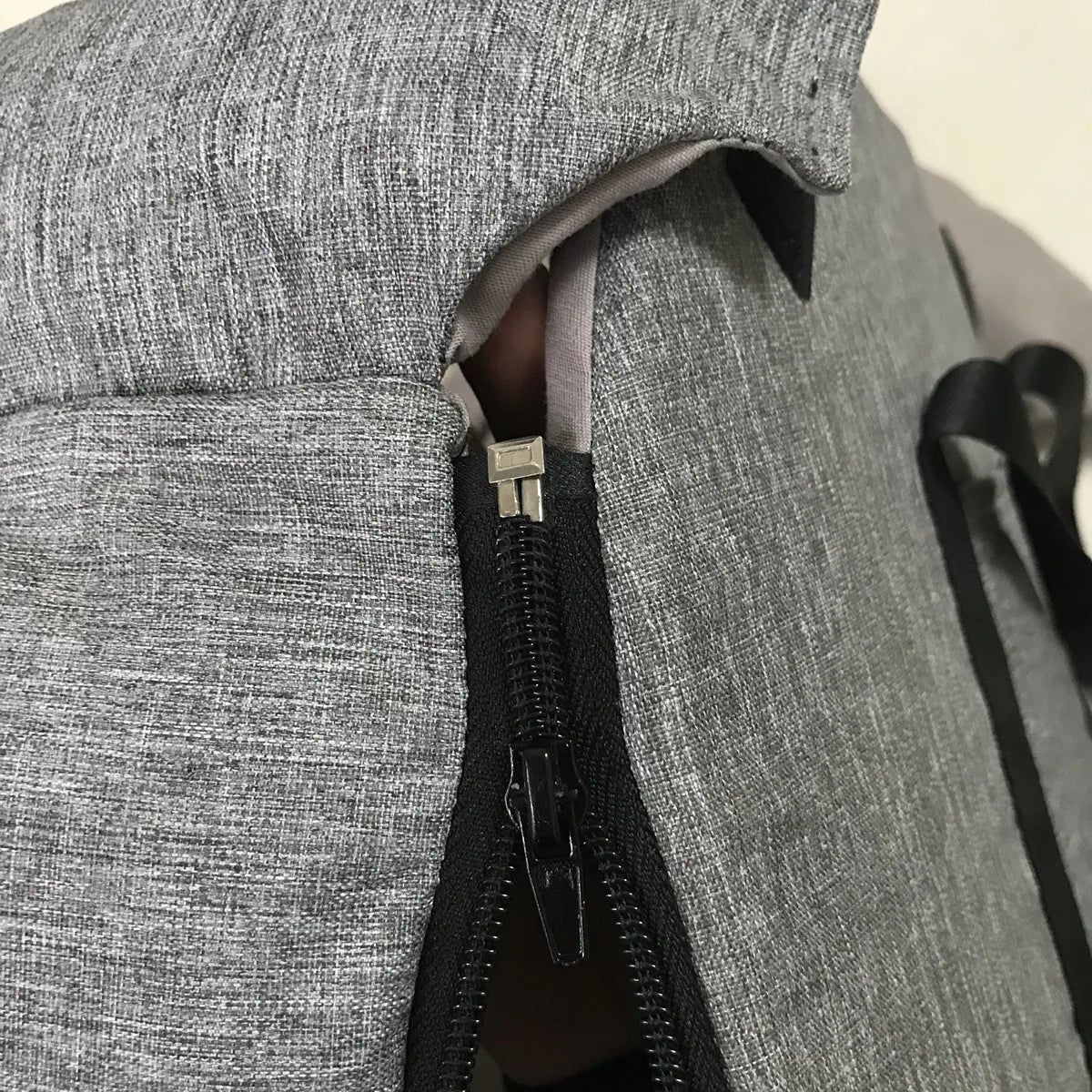 Siège auto pour chien – Sac de transport sécurisé pour accoudoir central